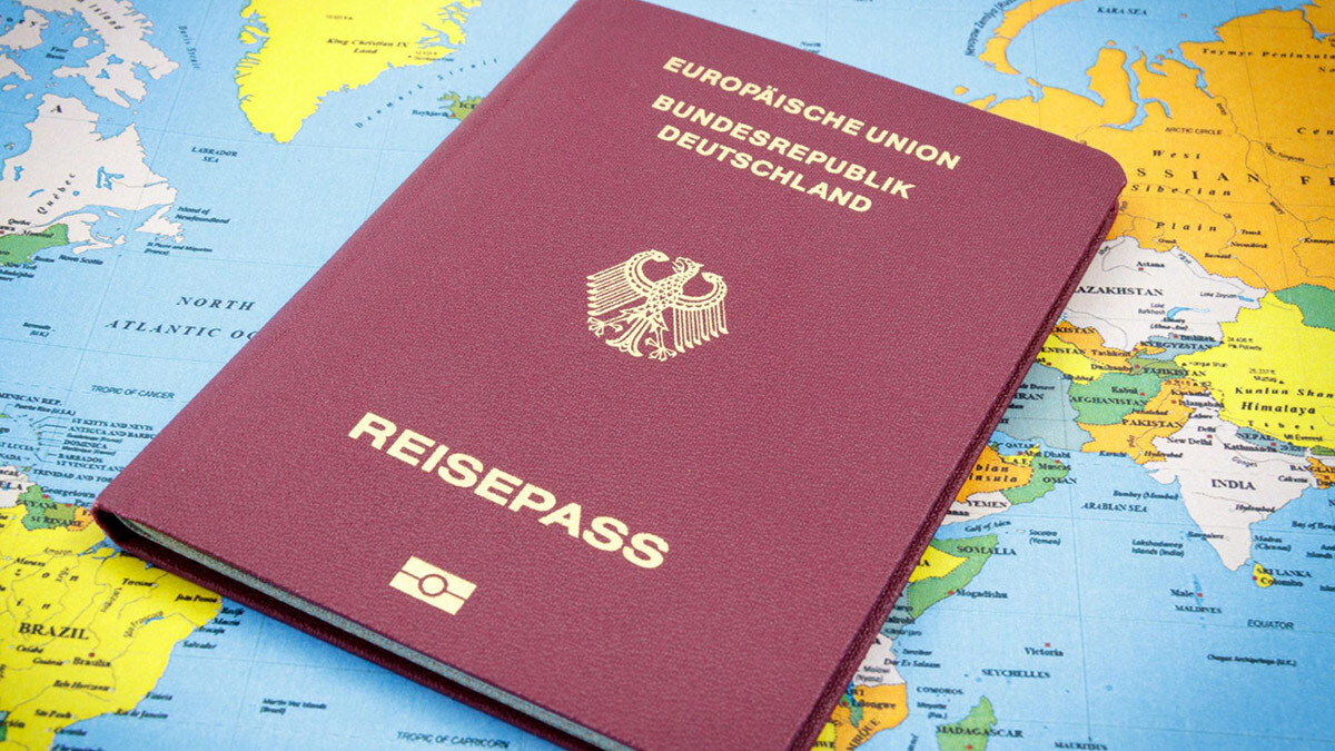 Problems of Iranians living in Germany