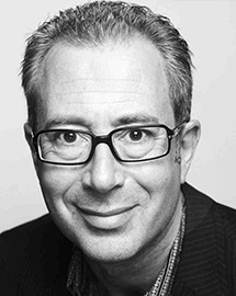 رابرت موگابه (Ben Elton)